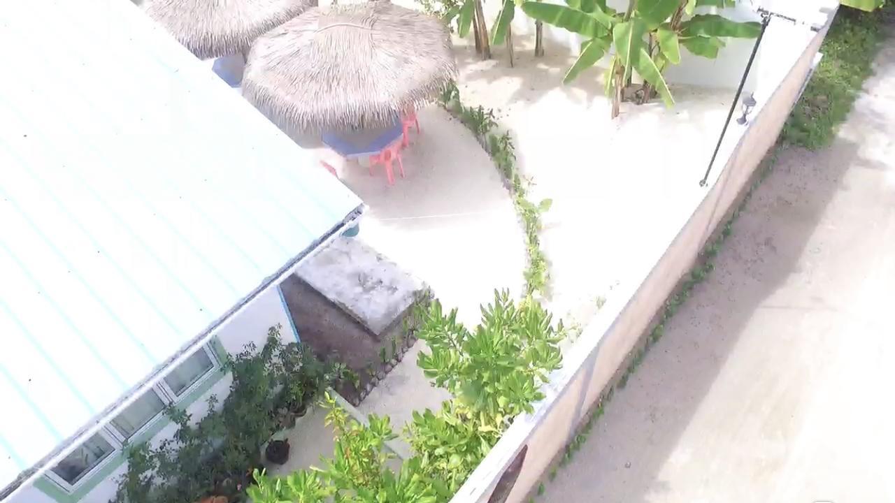 ホテル Island Guest Maamendhoo エクステリア 写真