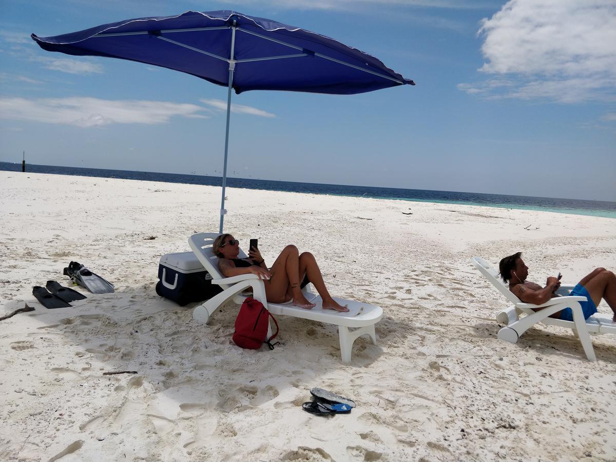 ホテル Island Guest Maamendhoo エクステリア 写真